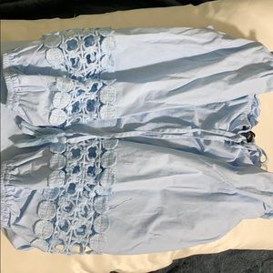 Off the shoulder crop